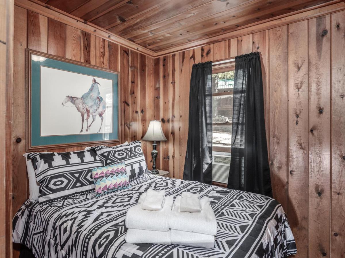Tiny Two, 2 Bedrooms, Midtown, Sleeps 4 루이도소 외부 사진